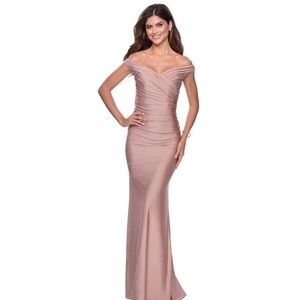 La Femme - 28450 Off Shoulder Ruched Jersey Sheath Dress